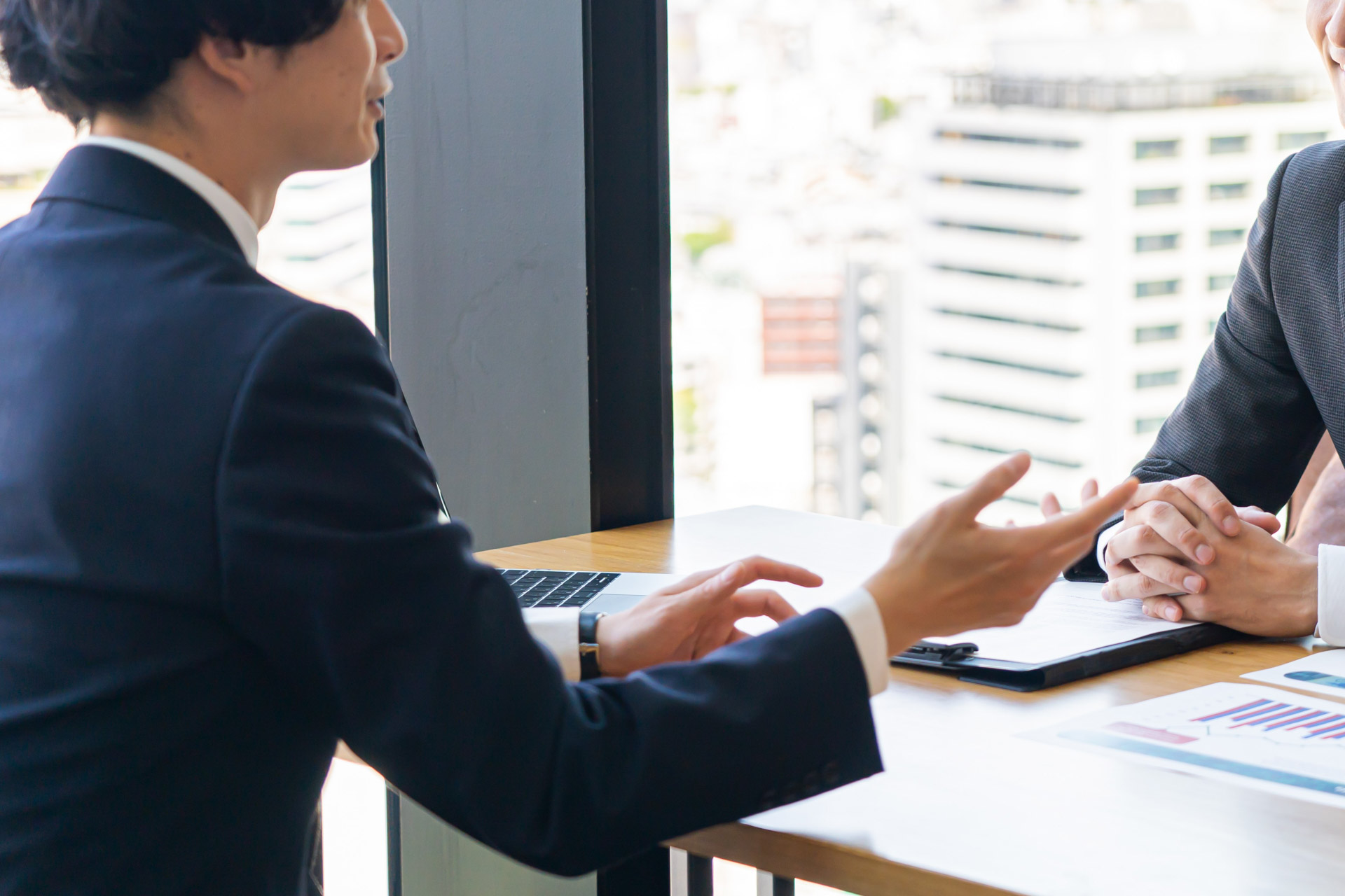 ビジネスミーティングの様子